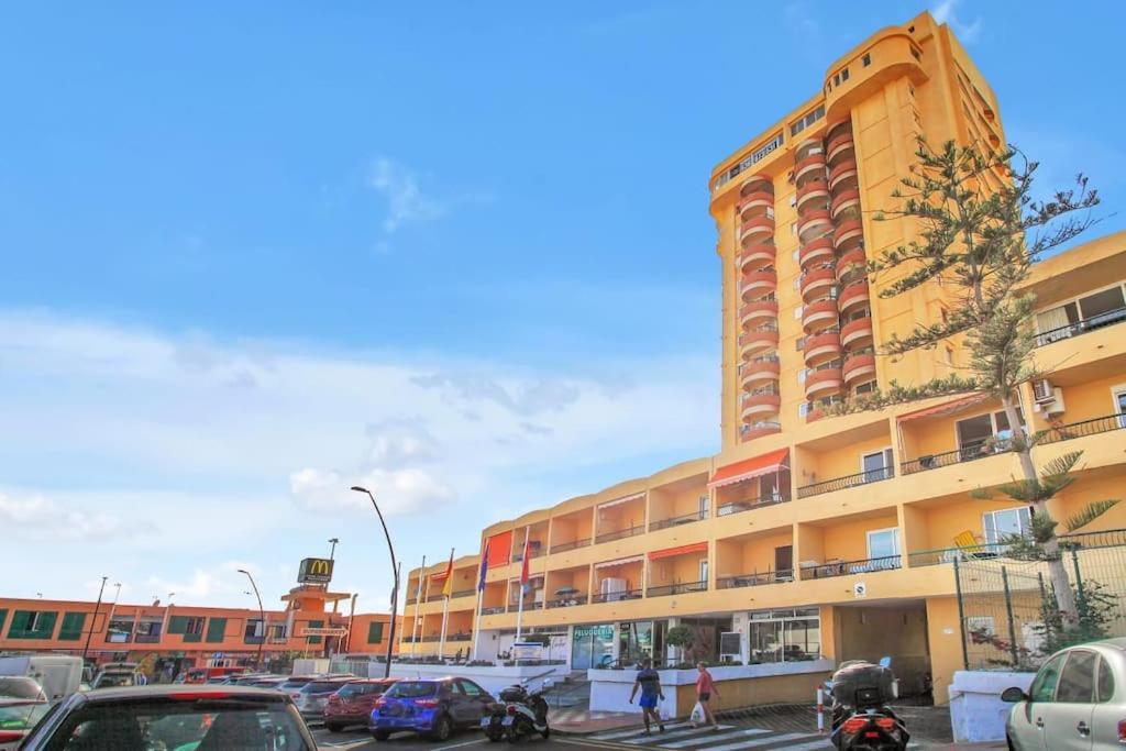 Studio In Torres Del Sol Griffin Near The Beach Арона Екстериор снимка