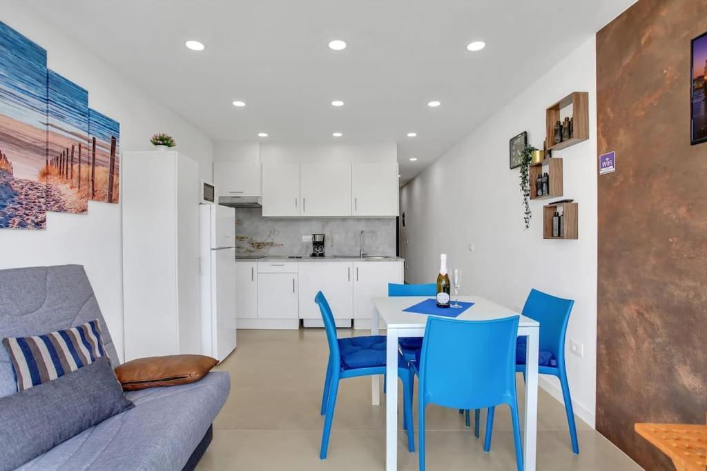 Studio In Torres Del Sol Griffin Near The Beach Арона Екстериор снимка