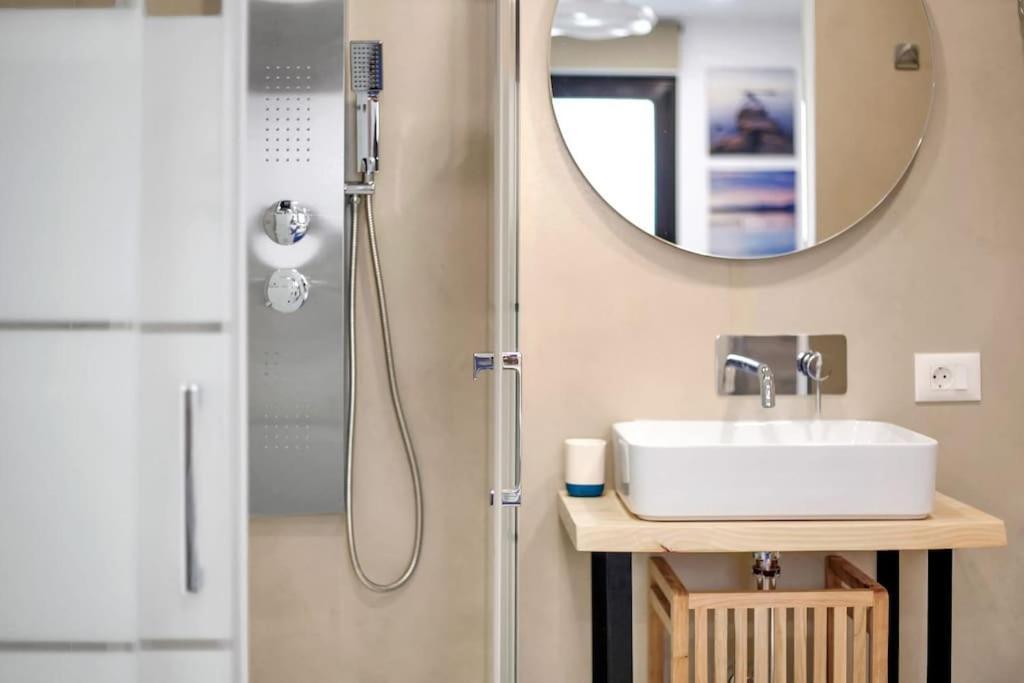 Studio In Torres Del Sol Griffin Near The Beach Арона Екстериор снимка